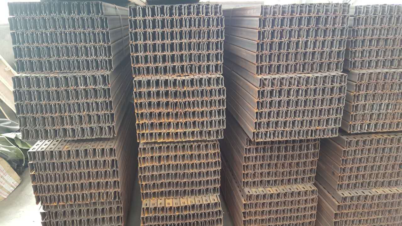 �����͸ֱ���ͨ�ĸֽṹ����Щ������